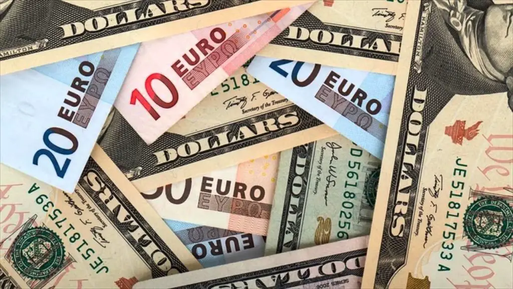 Euro to usd Dollar forecast ingesting