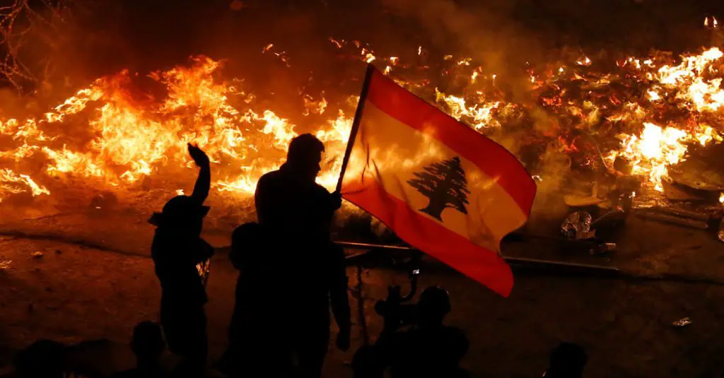 La crisis económica se avecina como rabia de protestas en el Líbano