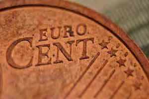 GBP / EUR volátil como Sterling Steadies para desarrollos Brexit