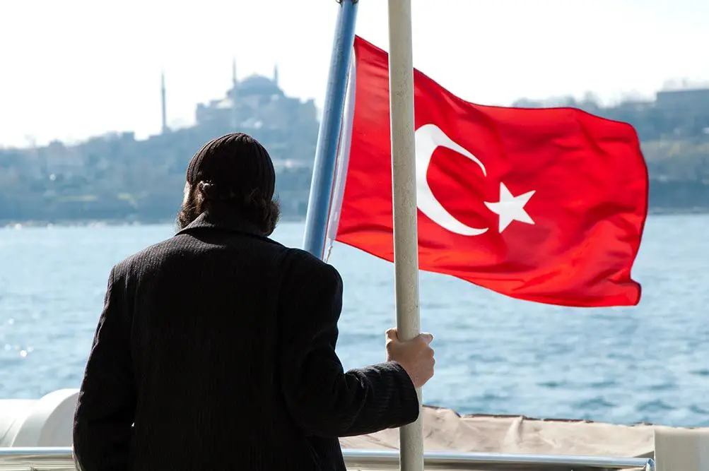 Se avecina volatilidad a medida que la moneda turca genera olas, se prueba el apetito por el riesgo